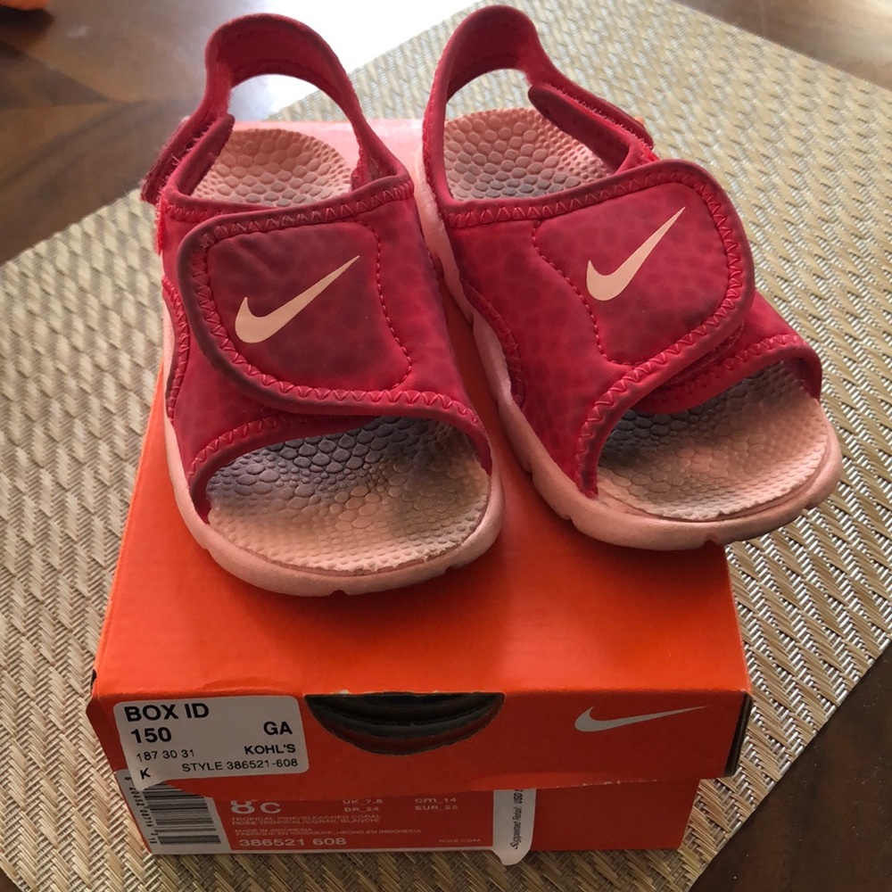 Toddler nike Velcro sandals